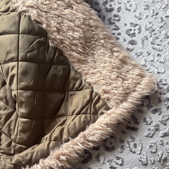 Sage Collective Olive Green Brown Corduroy Jacket with Cream Faux Fur Lining - Picture 7 of 9